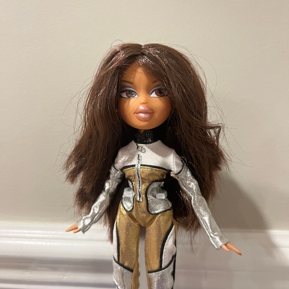 Play Sportz Extreme Sky Diving Yasmin Bratz doll MGA 2008 - Picture 2 of 7